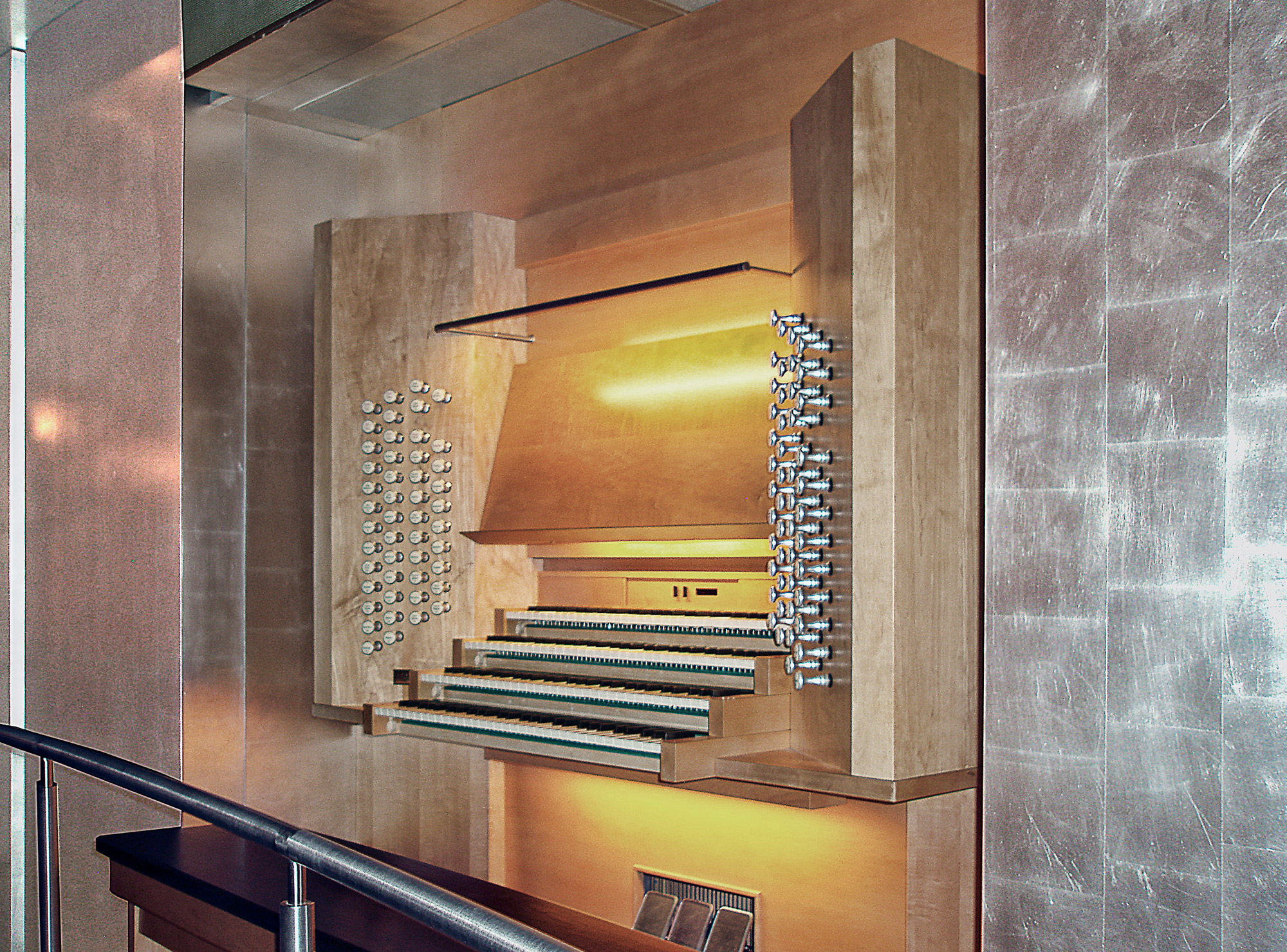 130-Console-1479x2000