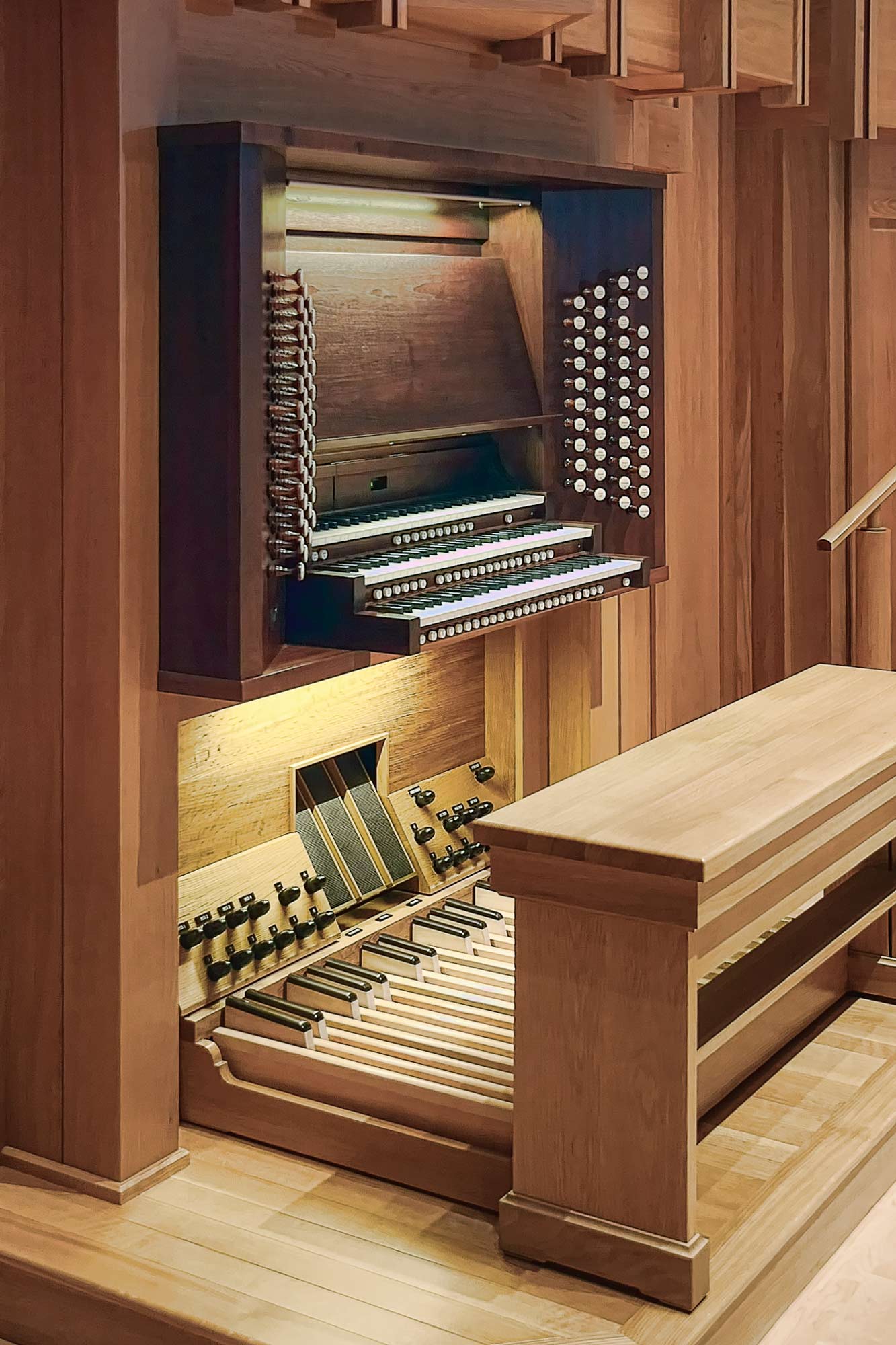135-Console-2000x1333