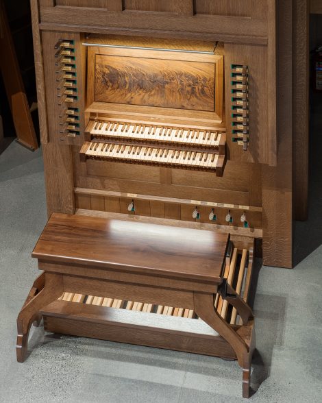 148-Console-2000x2000